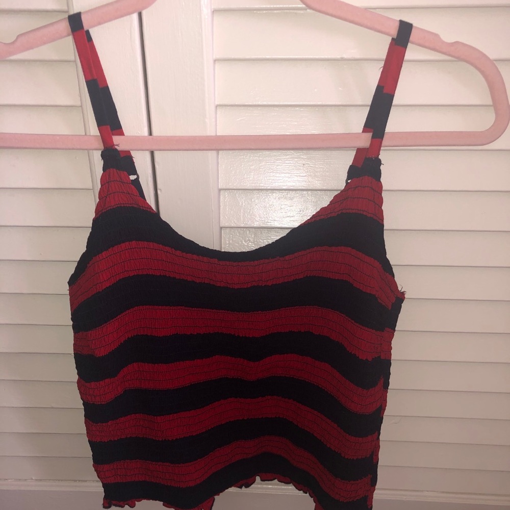 Hollister stripped crop top